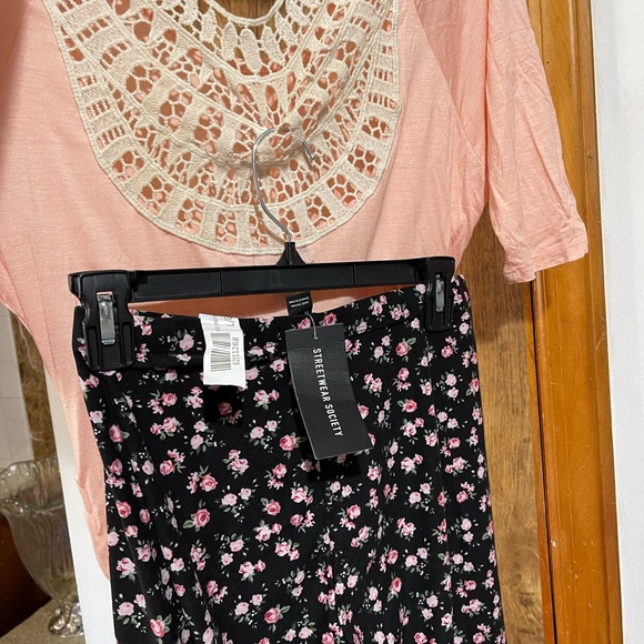 Blouse & stretchy Legend pants - Picture 7 of 8